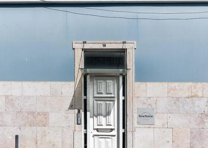 Limehome Calcada Do Cardeal 4*