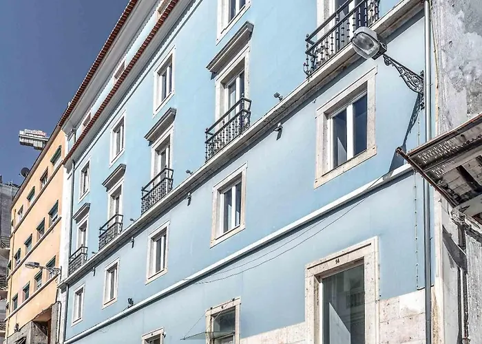 Ξενοδοχείο με διαμερίσματα Limehome Calcada Do Cardeal