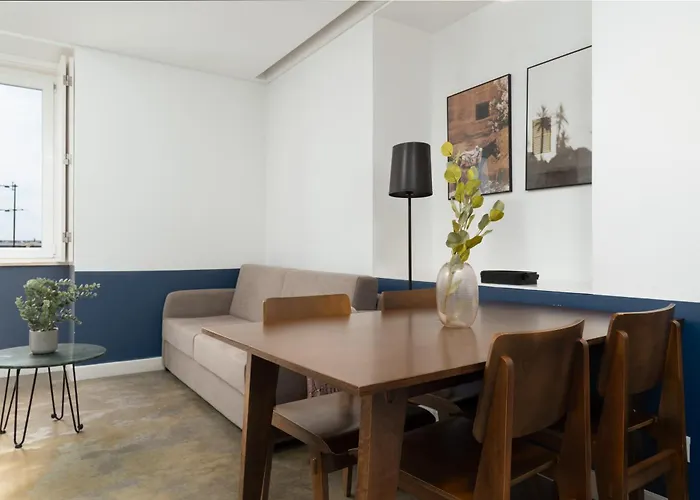 Ξενοδοχείο με διαμερίσματα Limehome Calcada Do Cardeal 4*