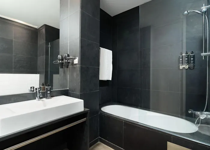 Ξενοδοχείο με διαμερίσματα Limehome Calcada Do Cardeal Lisboa