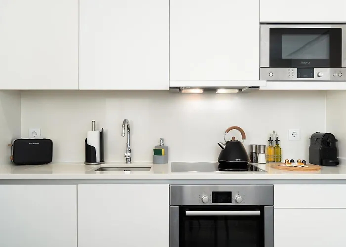 Limehome Calcada Do Cardeal Ξενοδοχείο με διαμερίσματα 4*