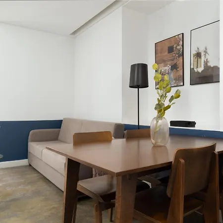 アパートホテル Limehome Calcada Do Cardeal 4*